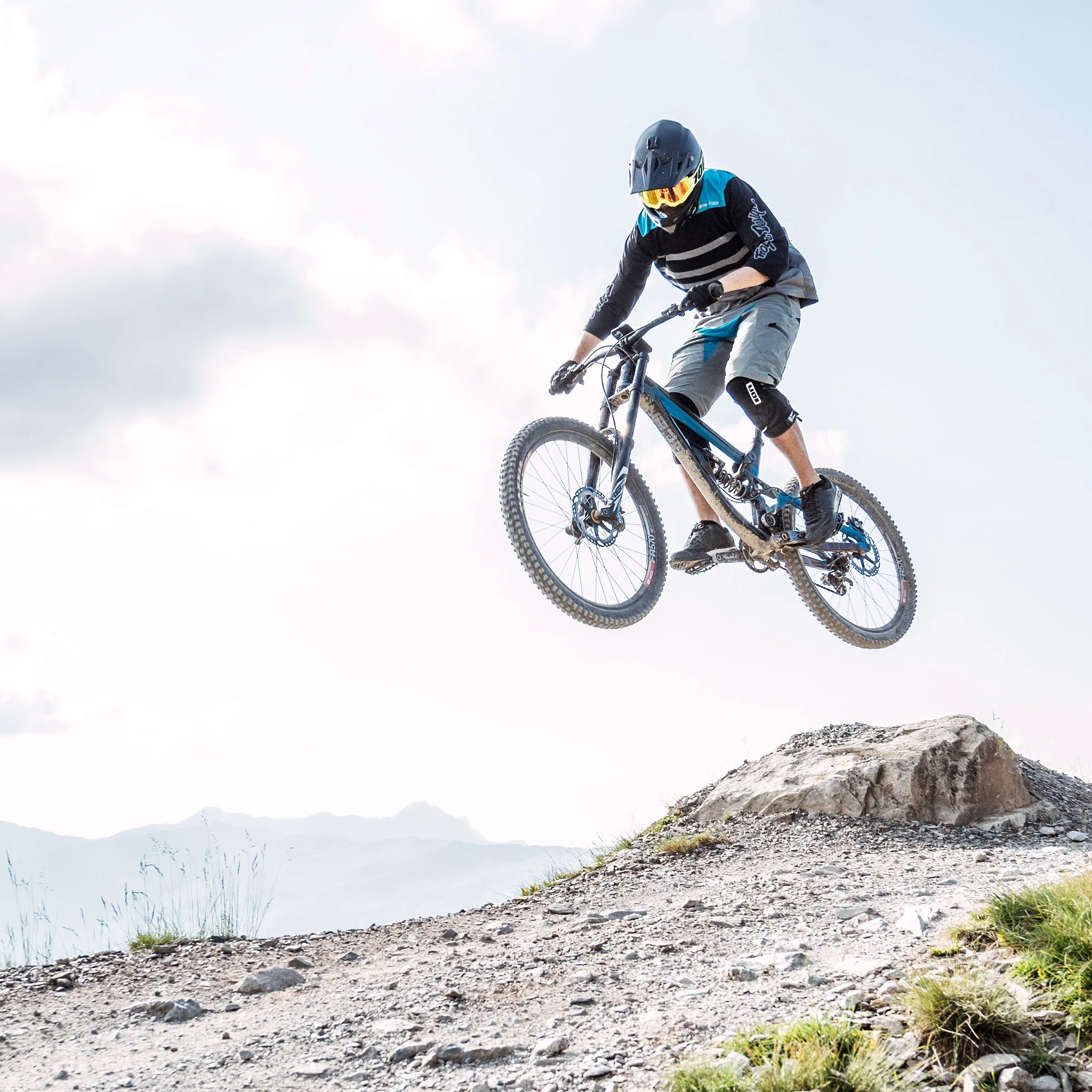 Mountain Bike Bundle - Image 6